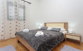 Apartments Marinero